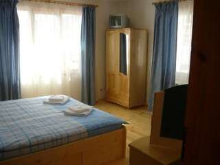 Гостевой дом Guest House Edelweiss Копривштица Двухместный номер Делюкс с 1 кроватью (для 2 взрослых и 1 ребенка)-2